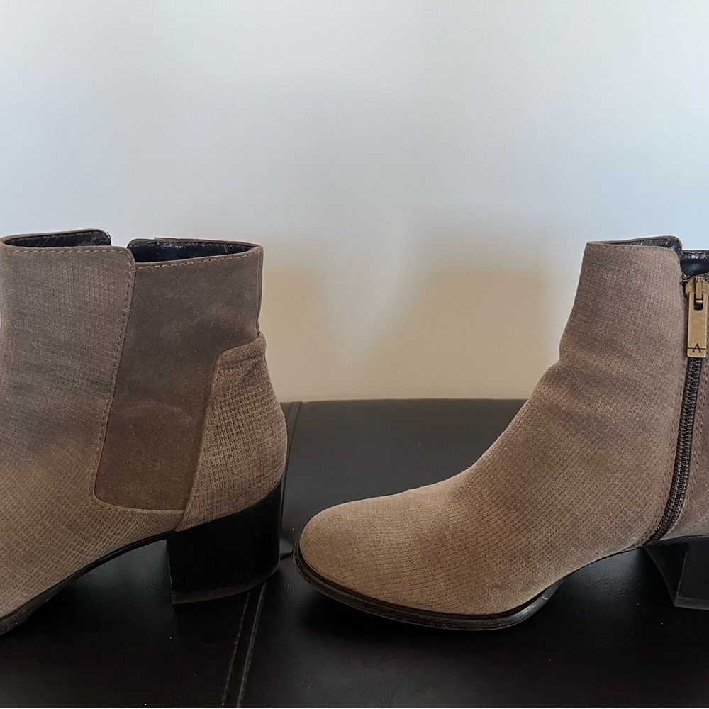 Aquatalia Beige Ankle Boots with Zipper